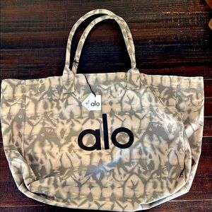 ALO Yoga Gray Tote Bag with Rope Handles
